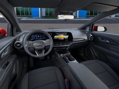 New 2026 Chevrolet Equinox EV LT image 15