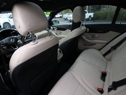 Used 2018 Mercedes-Benz C 300 Sedan image 27
