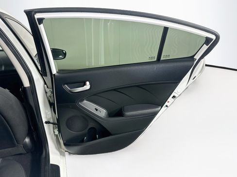 Used 2018 Kia Forte LX FWD image 26