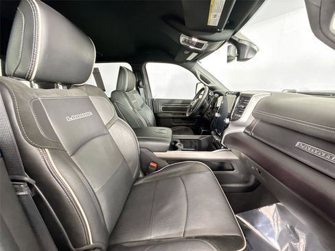 Used 2024 RAM 3500 Laramie w/ Night Edition image 41