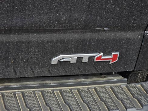 Used 2021 GMC Sierra 1500 AT4 w/ AT4 Value Package image 3