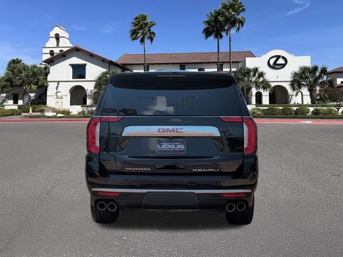 Used 2023 GMC Yukon Denali AWD/4WD image 3