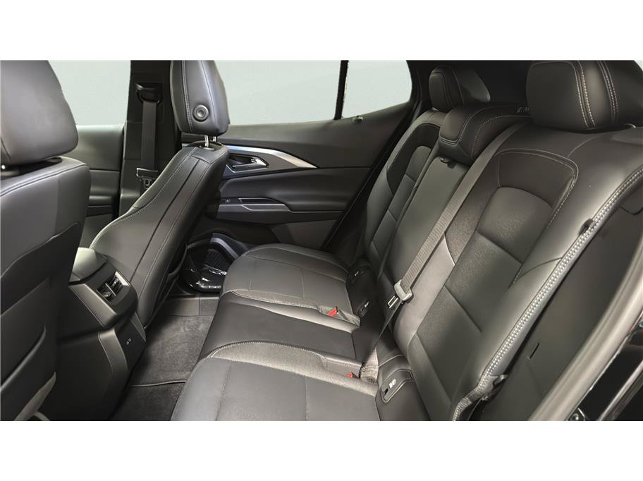 Used 2024 Chevrolet Equinox EV LT FWD image 18