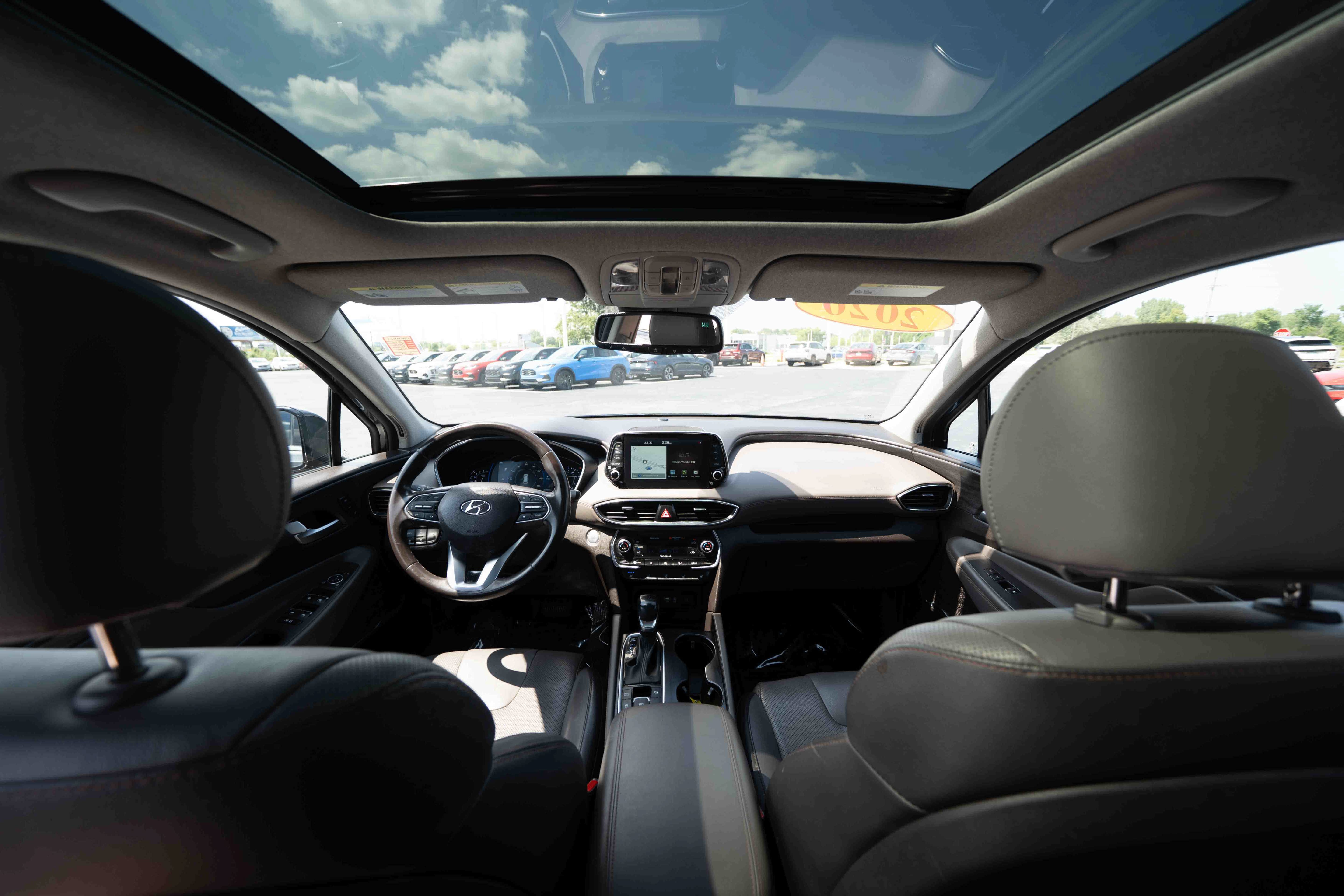 Used 2020 Hyundai Santa Fe Limited AWD/4WD image 19