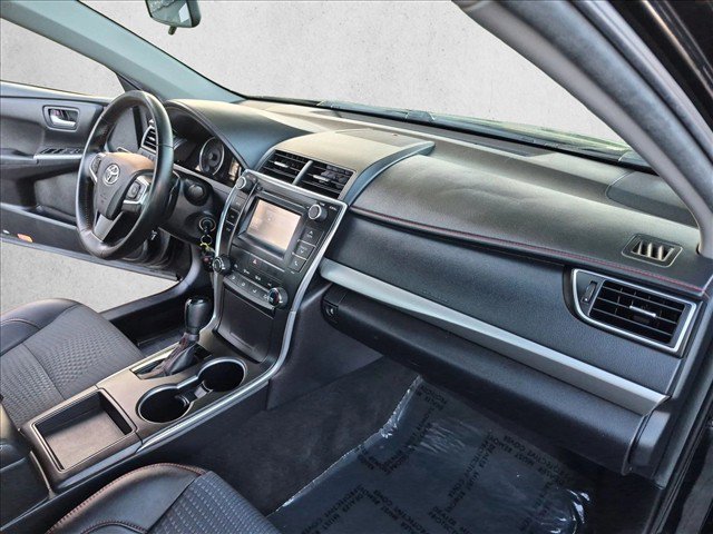 Used 2015 Toyota Camry SE FWD image 22
