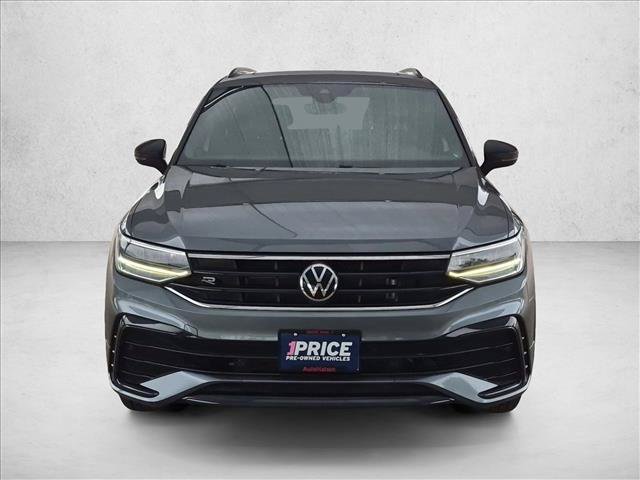 Used 2022 Volkswagen Tiguan SE R-Line AWD/4WD image 2
