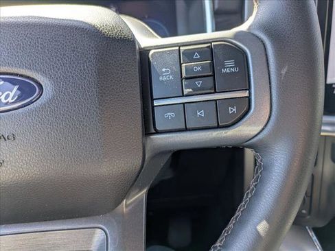 Used 2025 Ford F150 Lariat w/ Equipment Group 501A Mid image 15