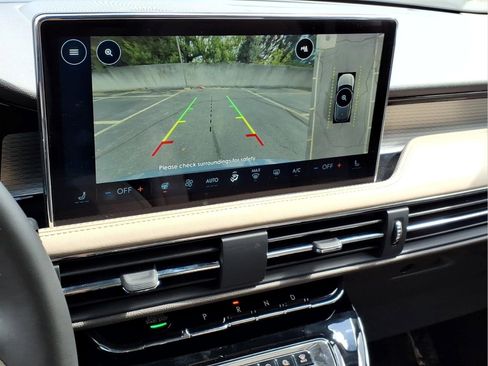 Used 2023 Lincoln Corsair FWD w/ Equipment Group 101A image 20