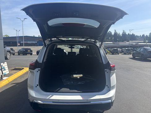 New 2026 Nissan Rogue Platinum AWD/4WD image 5