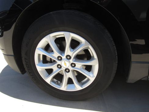Used 2019 Chevrolet Equinox LT FWD image 5