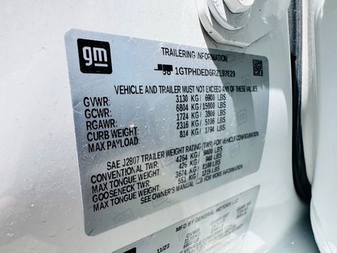 Used 2024 GMC Sierra 1500 SLT RWD image 24