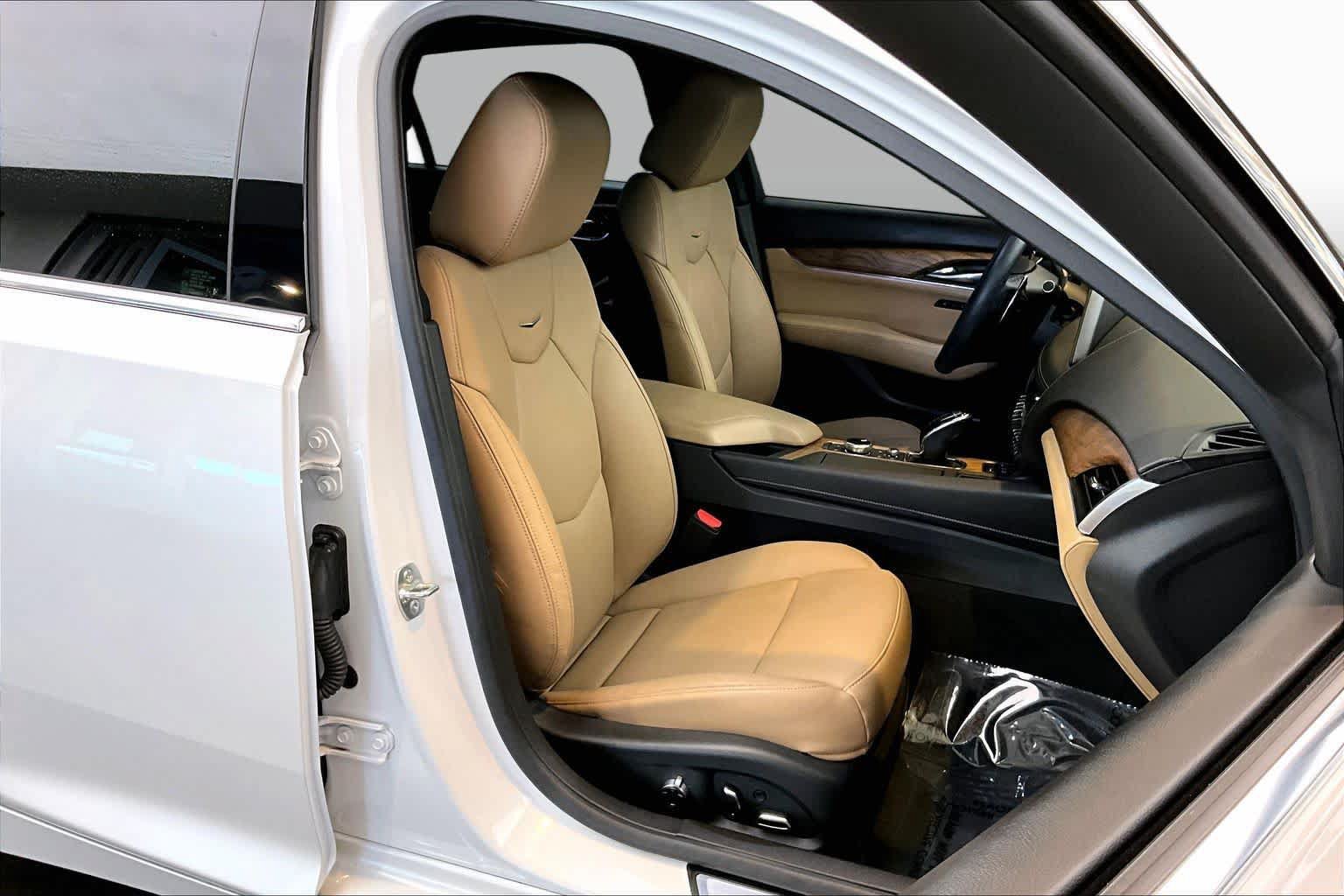 Used 2025 Cadillac CT5 Premium Luxury RWD image 9