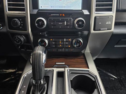 Used 2016 Ford F150 Lariat w/ Equipment Group 502A Luxury AWD/4WD image 15