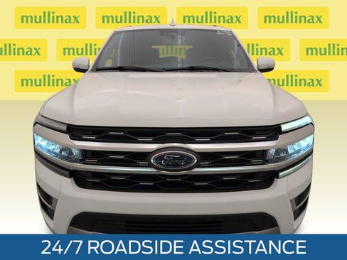 Used 2024 Ford Expedition Max Limited image 18
