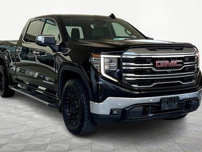 Used 2022 GMC Sierra 1500 SLT w/ SLT Premium Package