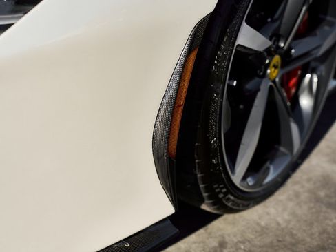 Used 2022 Ferrari SF90 Stradale image 8