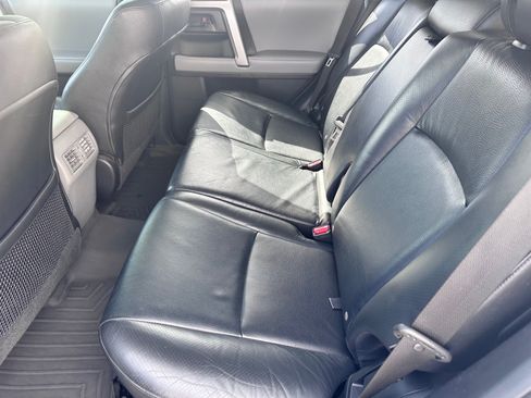 Used 2011 Toyota 4Runner SR5 w/ Premium Pkg w/Leather AWD/4WD image 6