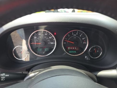 Used 2013 Jeep Wrangler Unlimited Sport AWD/4WD image 17