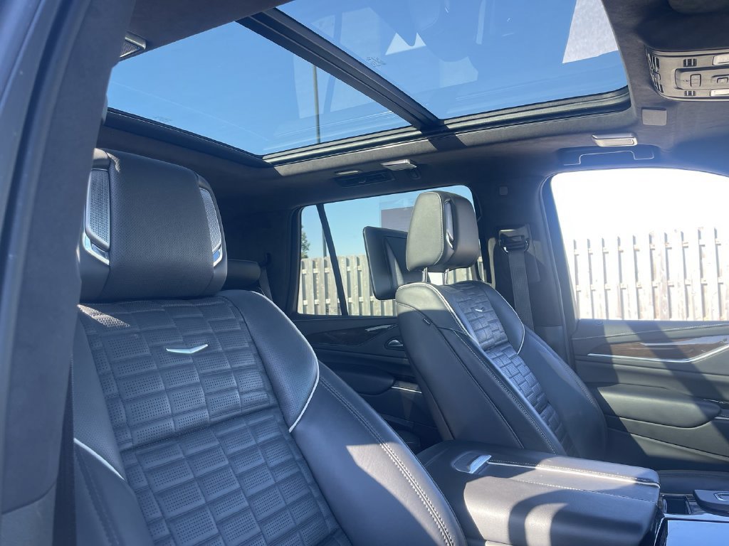 Used 2024 Cadillac Escalade Sport Platinum AWD/4WD image 35