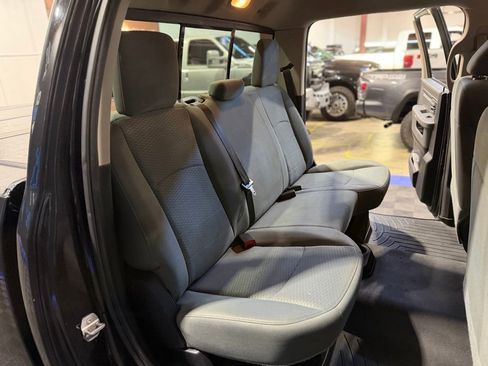 Used 2015 RAM 1500 Classic SLT image 21