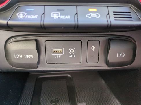 Used 2019 Hyundai Veloster 2.0 Premium image 21