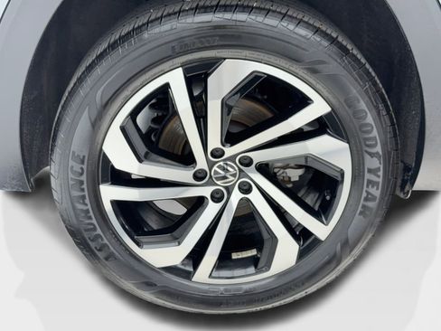 Used 2023 Volkswagen Atlas SEL image 55