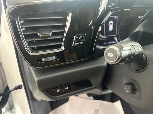 Used 2024 Lexus NX 350 AWD image 17