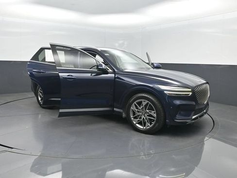 Used 2022 Genesis GV70 2.5T w/ Advanced Package AWD/4WD image 37