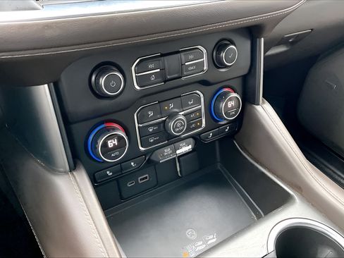 Used 2021 Chevrolet Tahoe LT RWD image 23