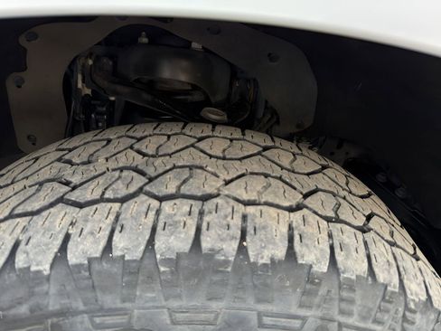 Used 2021 Ford F150 Lariat w/ Equipment Group 502A High image 25