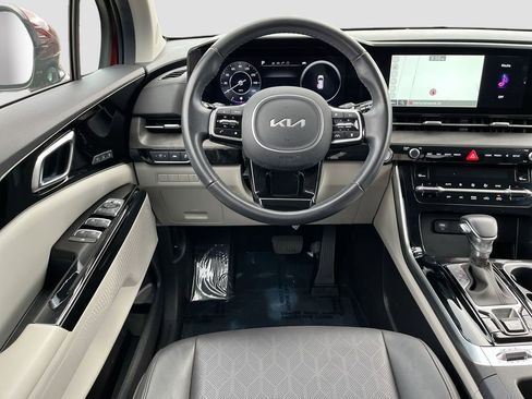 Certified 2023 Kia Carnival SX image 21