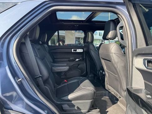 Used 2021 Ford Explorer ST w/ Equipment Group 401A AWD/4WD image 10