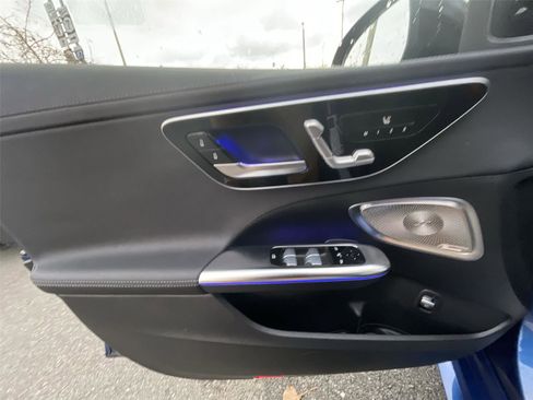 Used 2023 Mercedes-Benz C 300 4MATIC Sedan image 12
