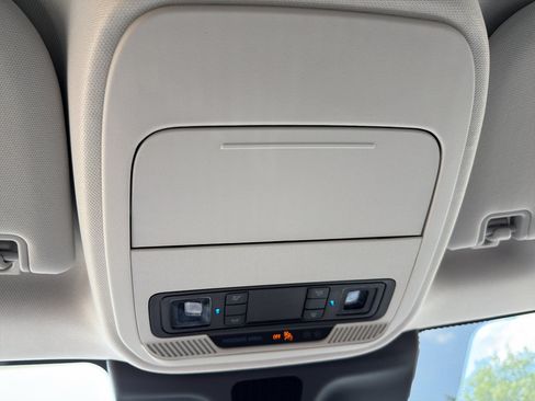 New 2026 Ford Expedition Active RWD image 31