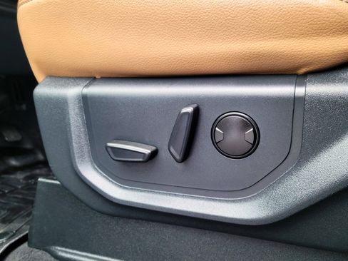 Used 2022 Ford F250 Lariat w/ Lariat Ultimate Package image 18