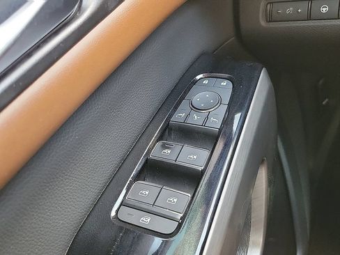 Used 2024 Nissan Pathfinder Platinum w/ Cargo Package FWD image 13