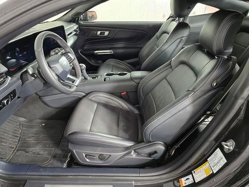 Used 2024 Ford Mustang GT Premium image 18