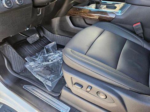 New 2026 GMC Sierra 1500 Elevation w/ Elevation Premium Package image 4