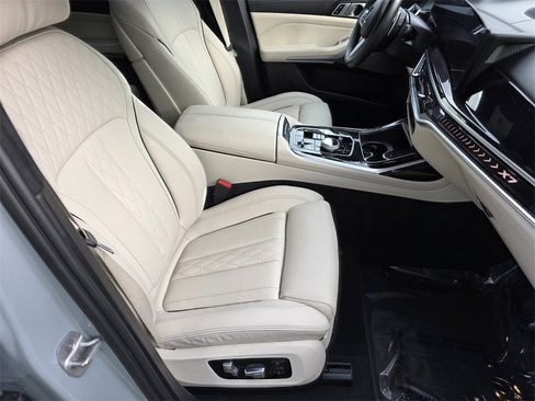 Certified 2024 BMW X7 xDrive40i w/ M Sport Package image 32