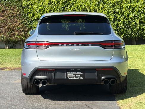 Certified 2025 Porsche Macan AWD/4WD image 7