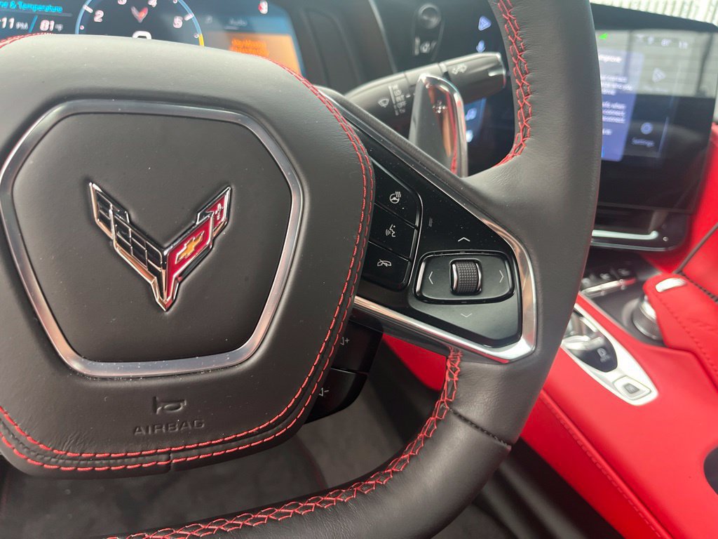 Used 2024 Chevrolet Corvette Stingray Premium Conv w/ Z51 Performance Package RWD image 15