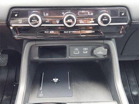 Used 2023 Honda Pilot Touring image 21