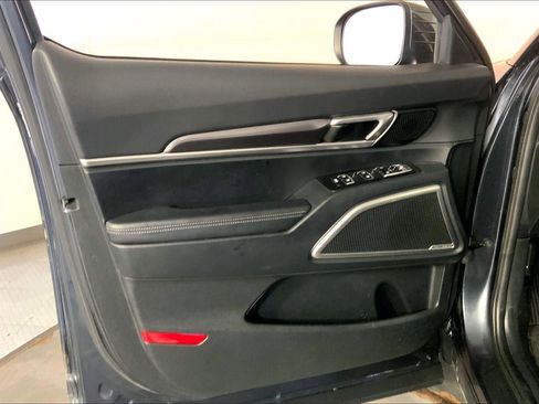 Certified 2024 Kia Telluride S w/ S Sunroof Package AWD/4WD image 24
