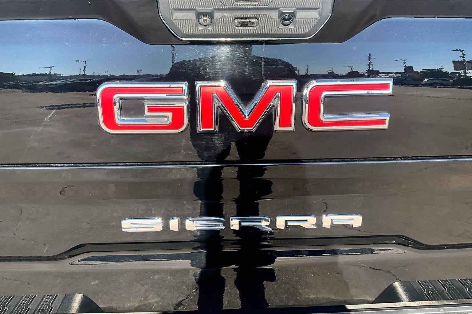 Used 2022 GMC Sierra 1500 SLT RWD image 31