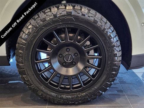 New 2026 Kia Carnival SX w/ SX Dark Edition Package image 6