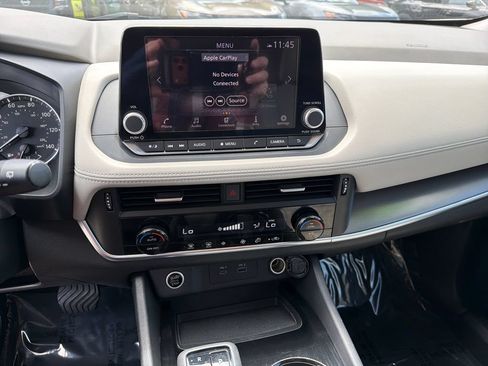 Used 2023 Nissan Rogue SV FWD image 25