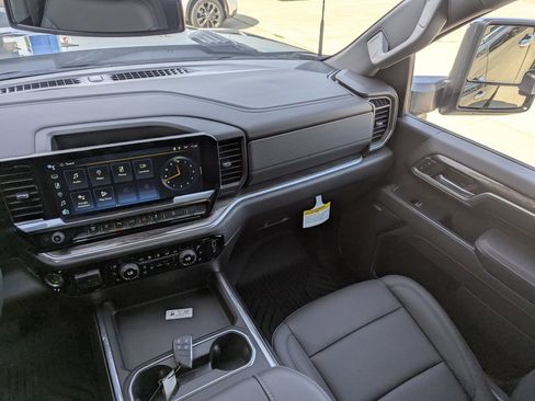 New 2026 Chevrolet Silverado 2500 LTZ w/ LTZ Convenience Package image 21