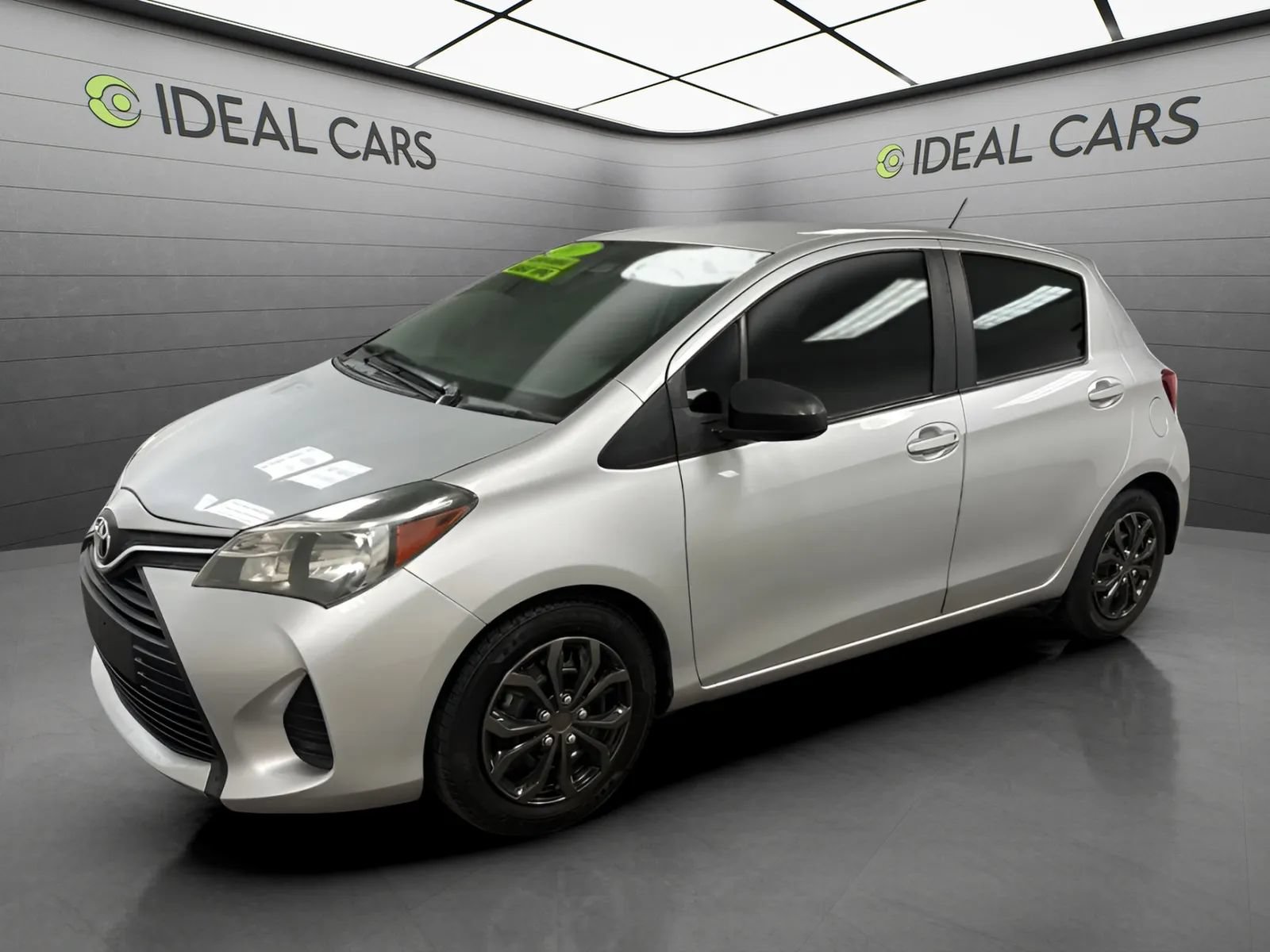 Used 2017 Toyota Yaris L w/ Carpet Mat Package FWD image 1