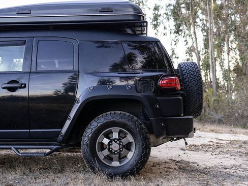 Used 2007 Toyota FJ Cruiser 4WD w/ TRD Special Edition image 5