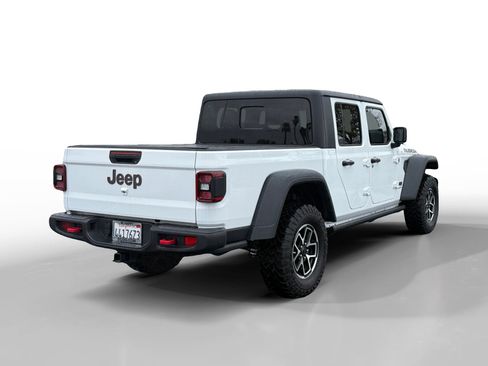 Used 2024 Jeep Gladiator Rubicon w/ Convenience Group image 5